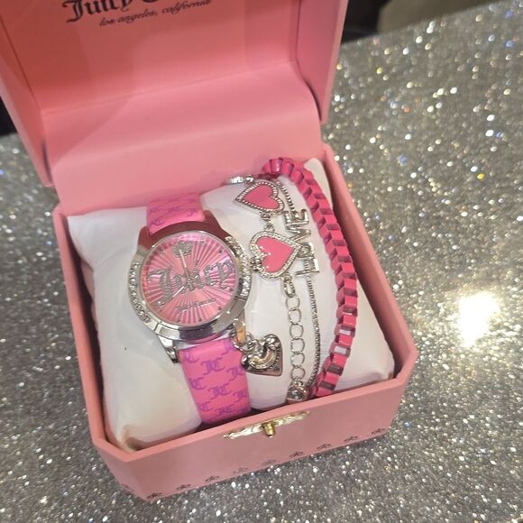 Juicy Couture 4-PC Logo Watch & Heart/Love Bracelet Set‎ main image 7